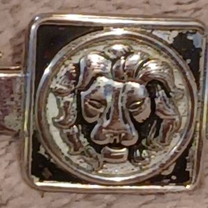 Vintage swank tie clip lions head